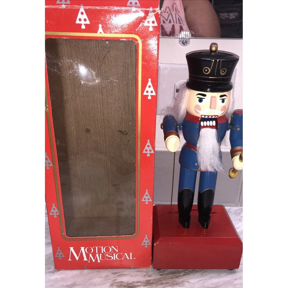 Wooden Musical Motion Nutcracker Toy Solider Christmas Vintage